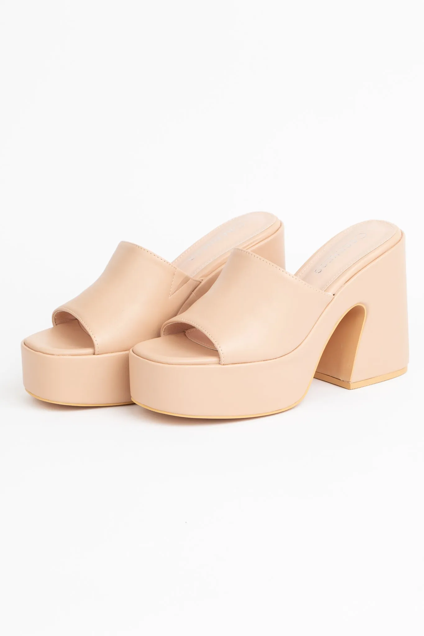 Claire Heels