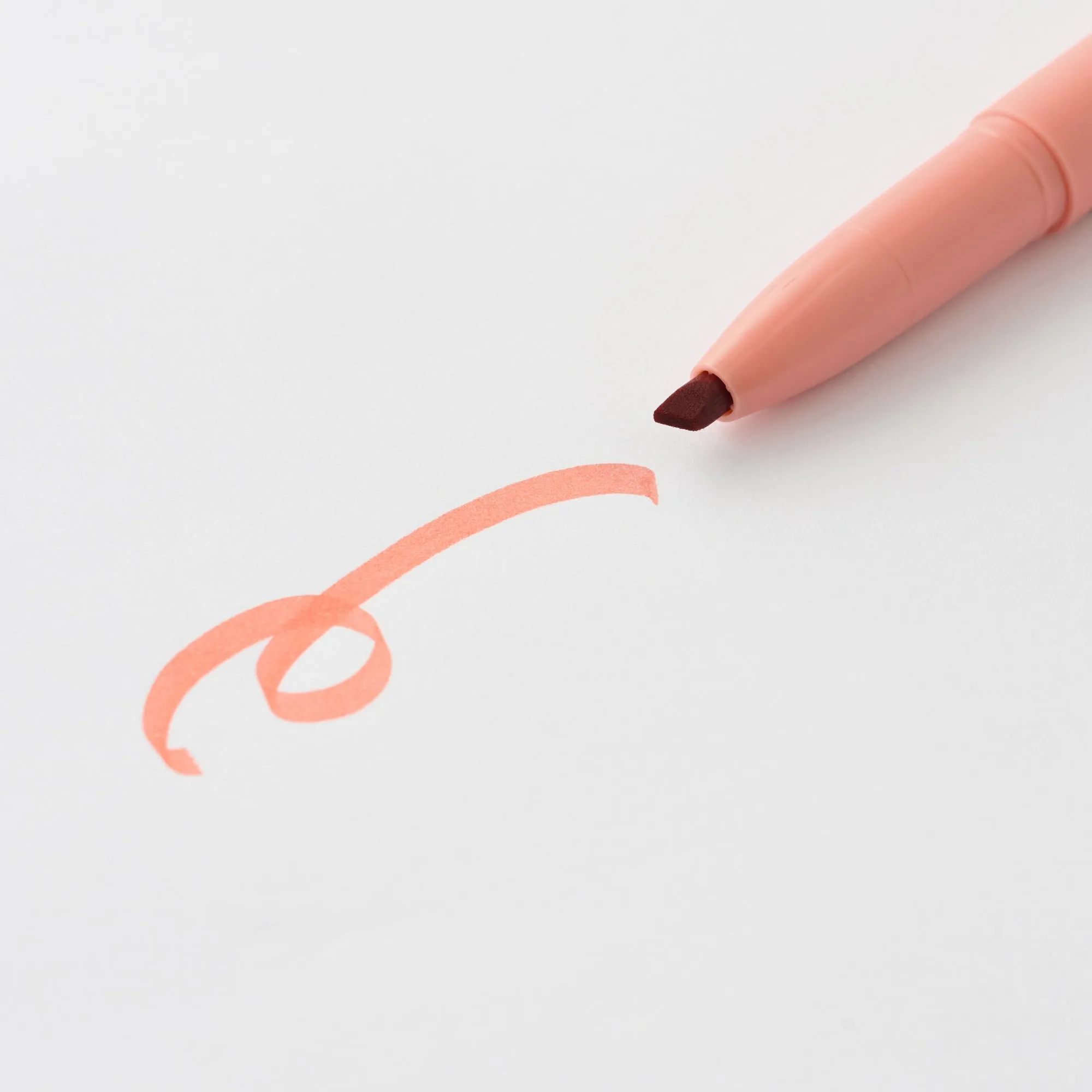 Compact Line Marker Cap Type - Apricot